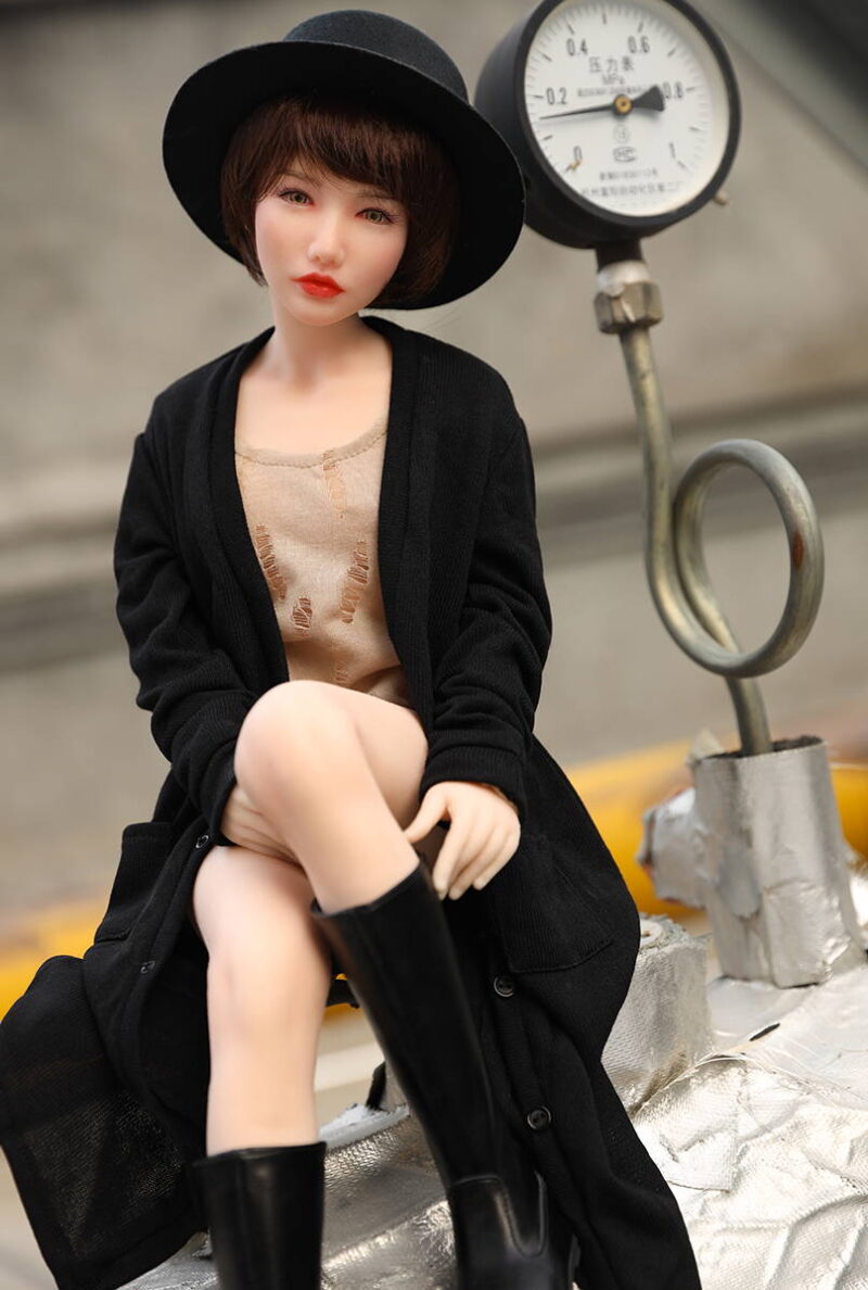 Climax Doll Classic - Mini : Reka 60 cm (1.97 ft) Small Breast Silicone model - Image 4