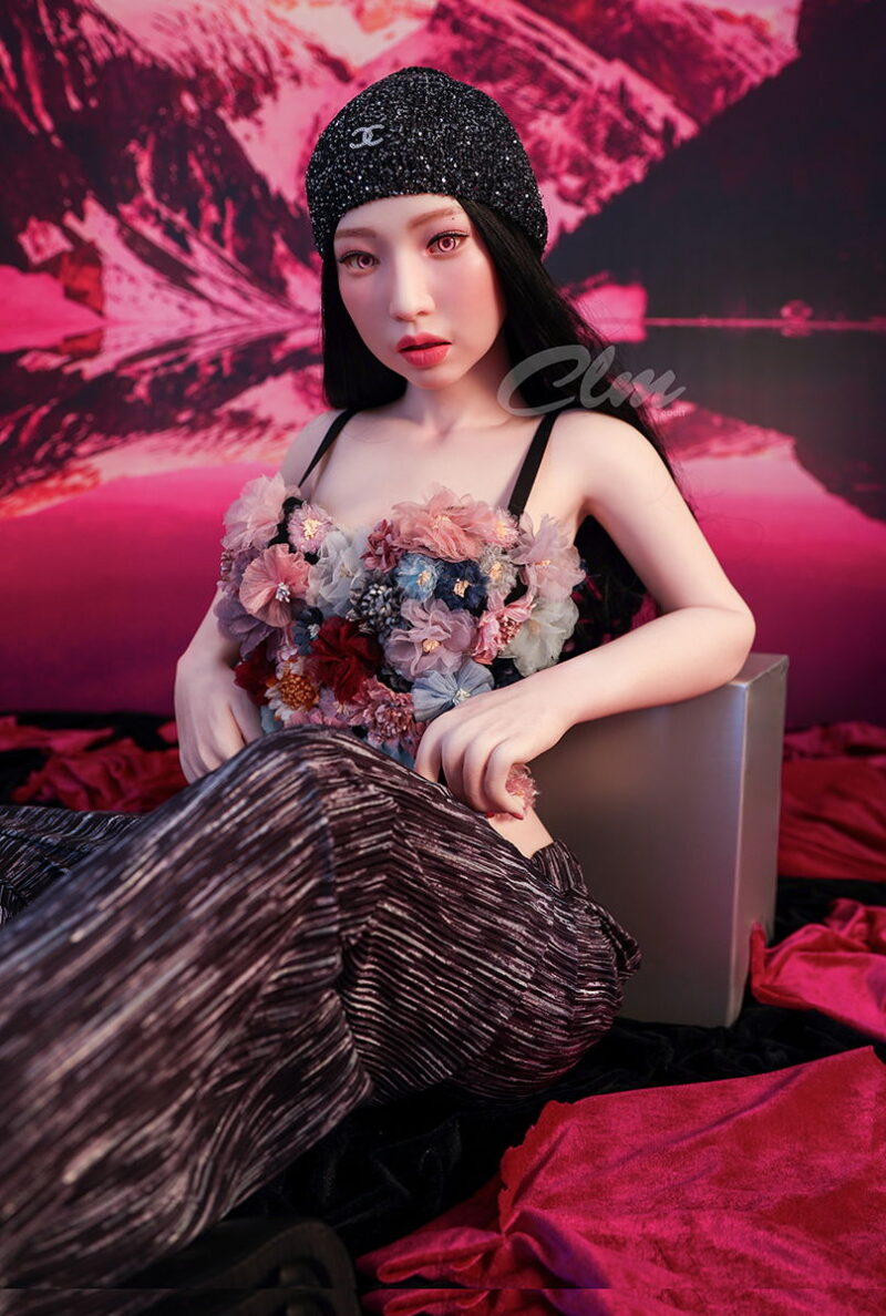 CLM Ultra : Janice 5.25 ft (160 cm) B cup Silicone Doll - Image 6