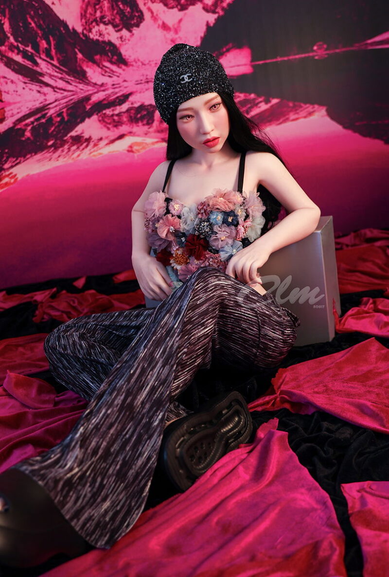 CLM Ultra : Janice 5.25 ft (160 cm) B cup Silicone Doll - Image 7