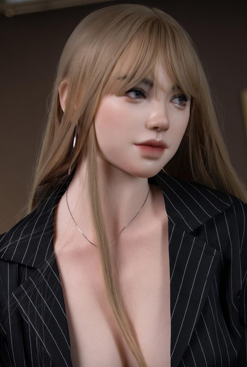 Real Lady : S39 Layla 170 cm (5.58 ft) D cup Silicone Sexdoll